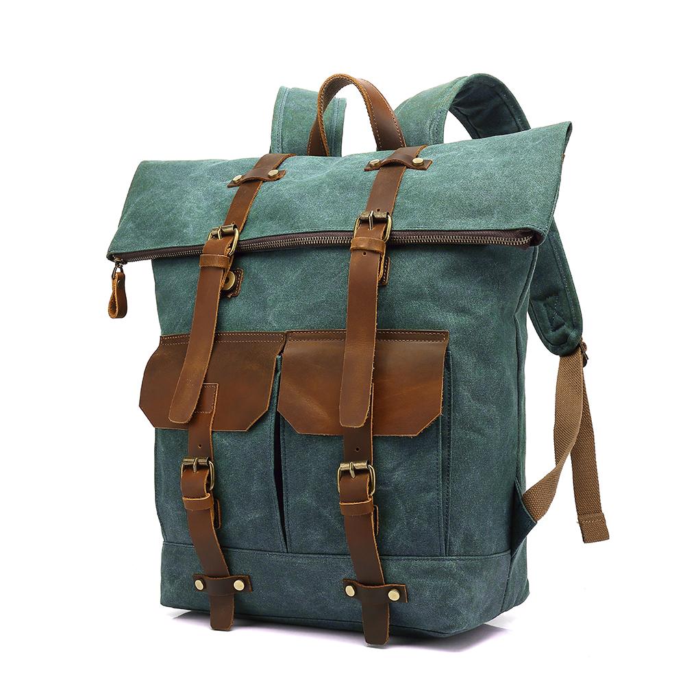 travel bag for biking or commuting with sturdy seam and waxed canvas resistant to abrasion