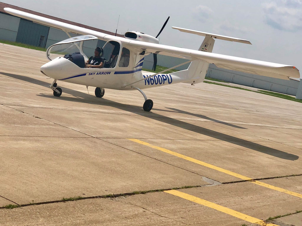 29-yr-old becomes first African American woman with a disability to earn a pilot&#039;s license