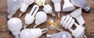 types of light bulb bases