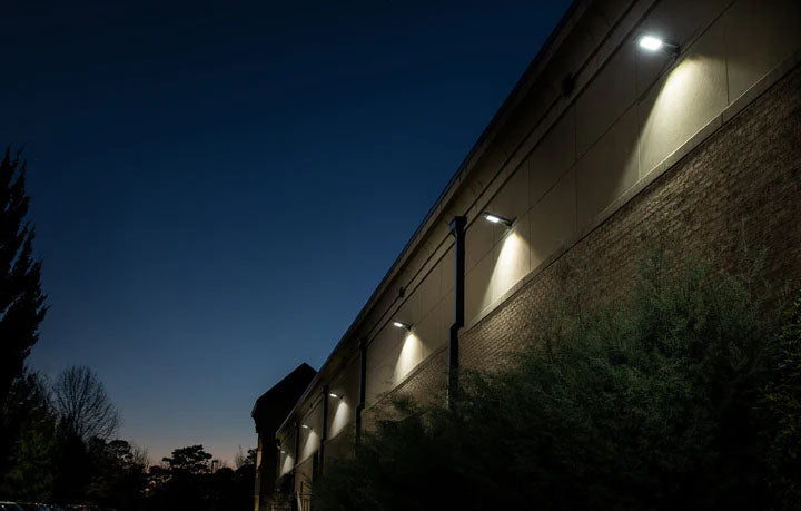 Pros and Cons of Solar Lights