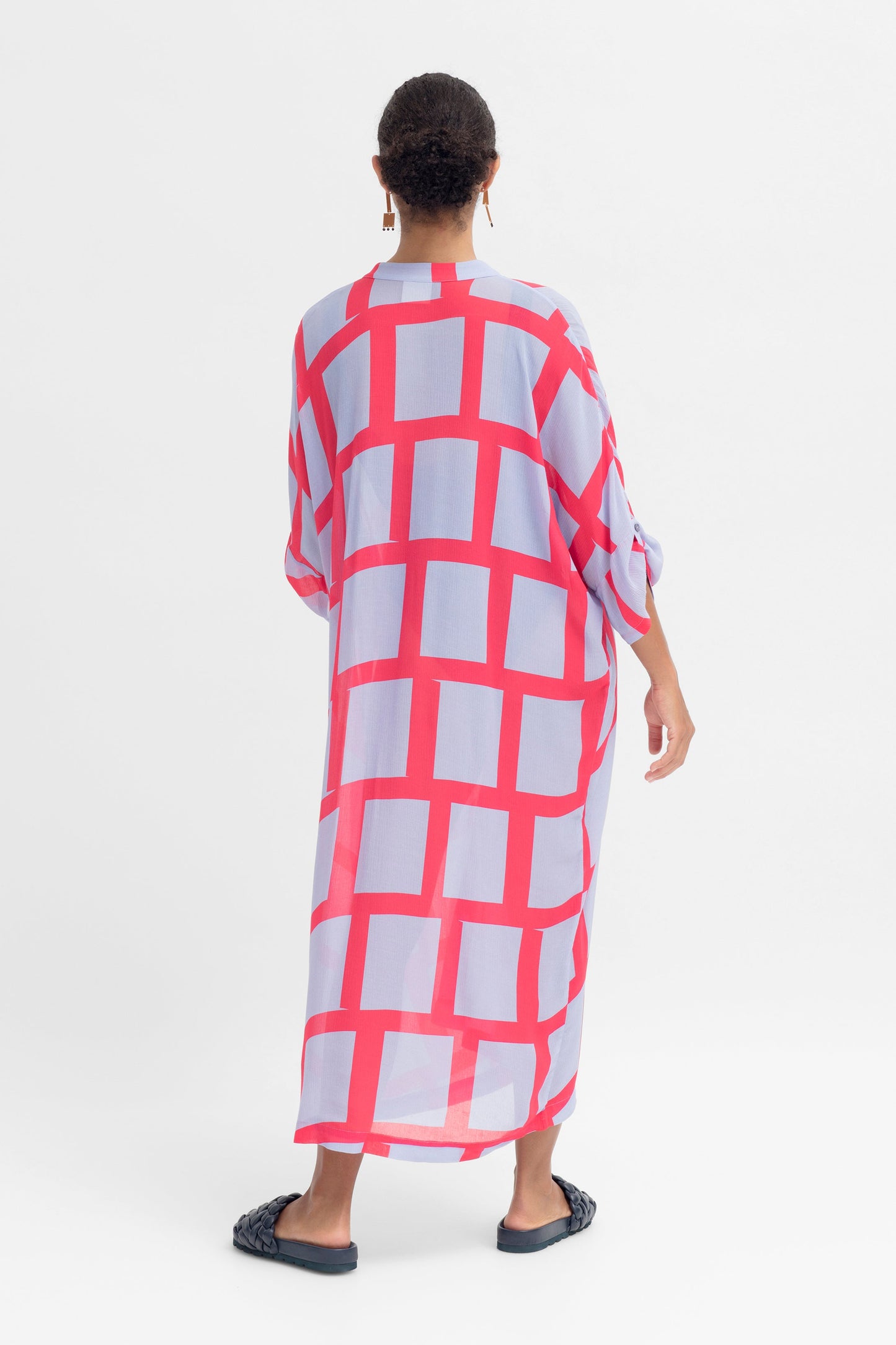 Soma Relaxed Kaftan Style Multi-Way Viscose Shirt Dress Model Back as beach cover up | BLUEBELL CORAL ALSKAR PRINT