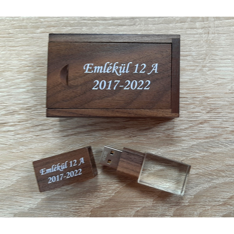 Kristály pendrive