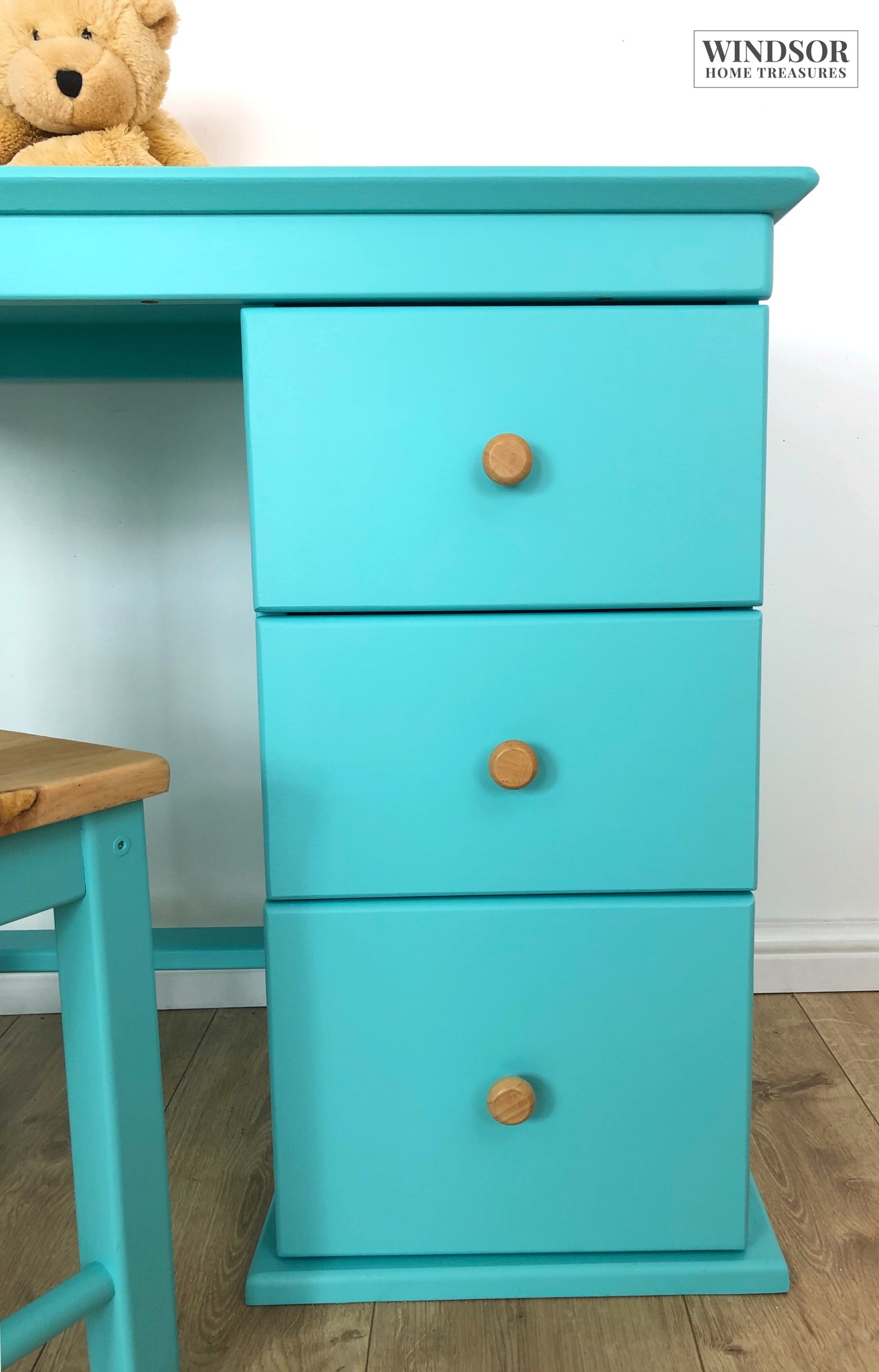 Children S Desk And Chair In Turquoise Windsor Home Treasures