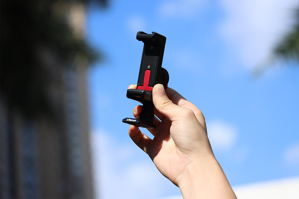 What Is a Cell Phone Tripod Mount?