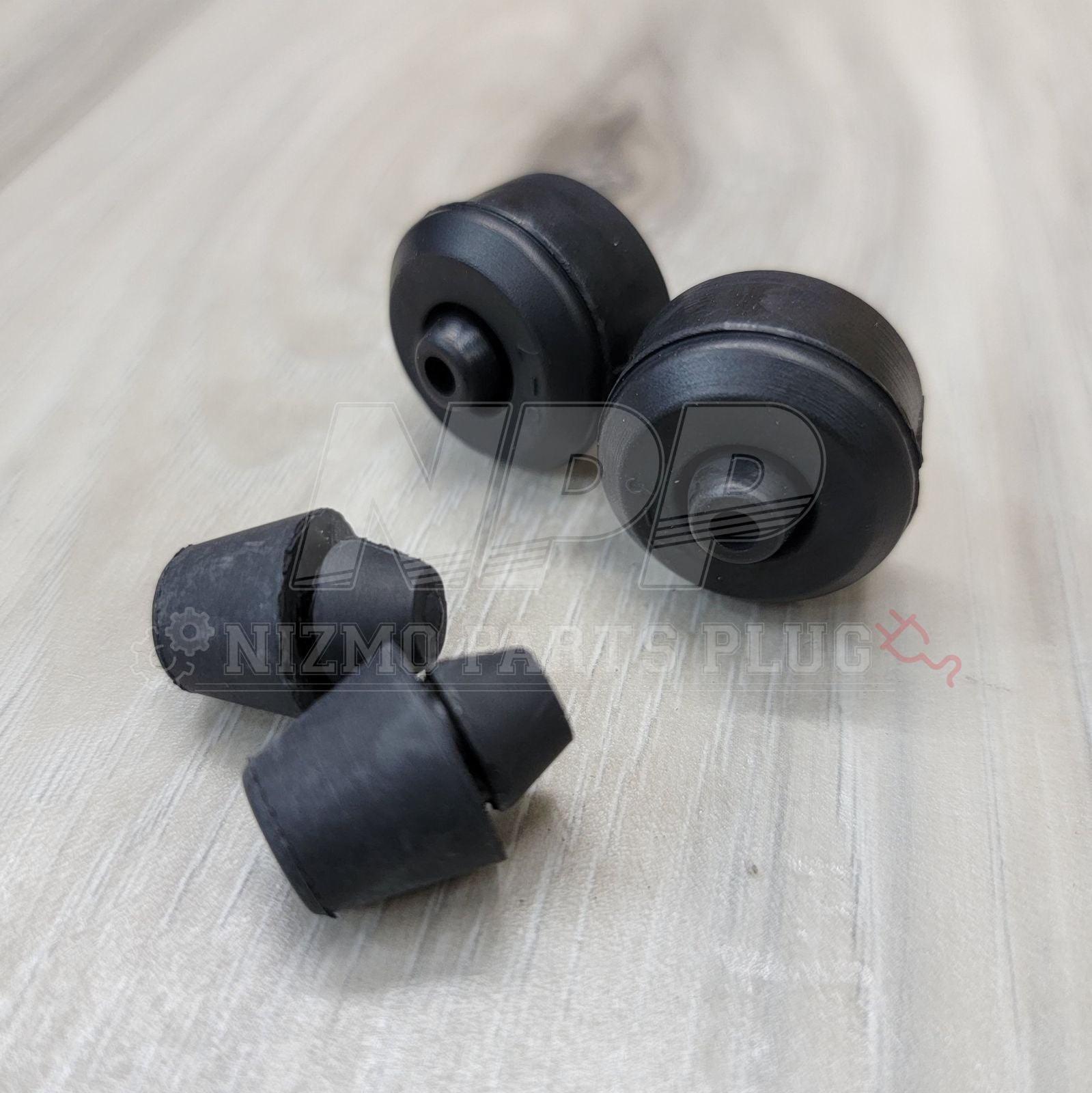 R32 Skyline Trunk Bumper Rubber Kit