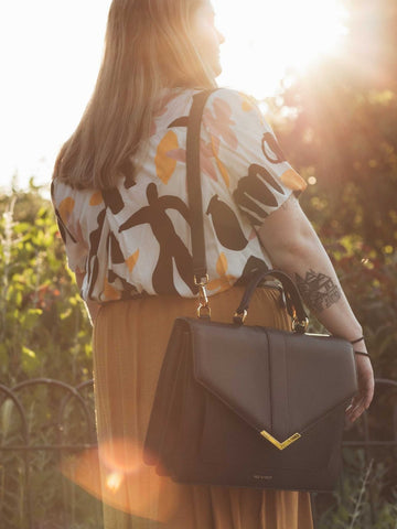 Sunflower Bag, MYRA Western Crossbody, Leather Fringe, Cowhide Purse,  Crossbody Bag, MYRA Cowhide Bag, Hand Tooled Leather Bag, Sunflower - Etsy