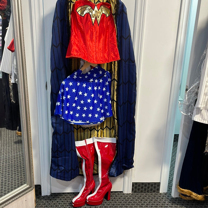 COSTUME RENTAL - E20a Wonder Woman – WPC Retail Group Ltd.