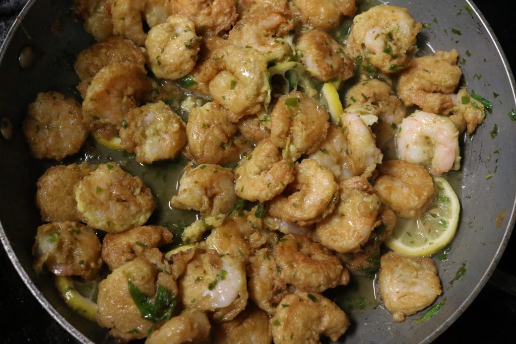 Pour broth mixture over shrimp and serve