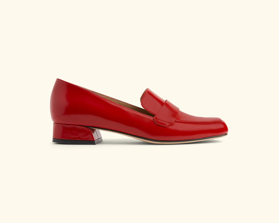 scarlet leather flat shoes