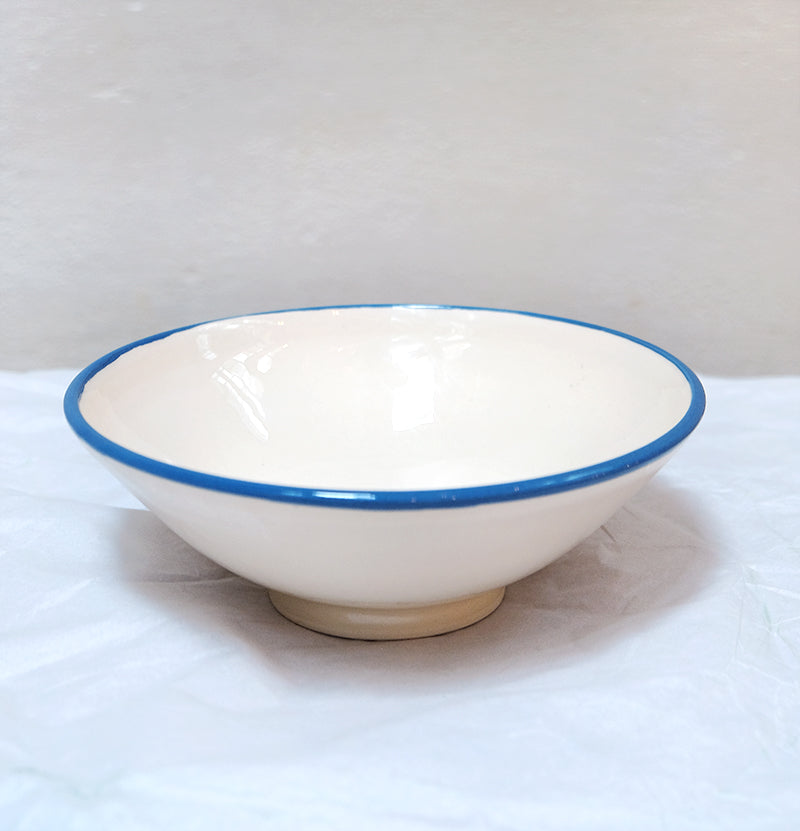 White Swirl Plate Stand, Big – Addie Lou Blu