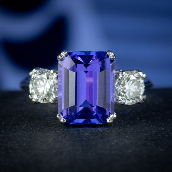 Tanzanite-Diamond-Ring