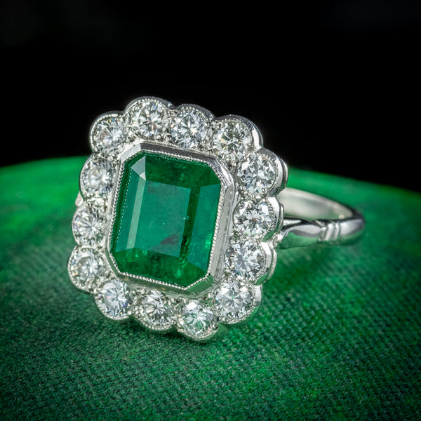 Enerald Ring