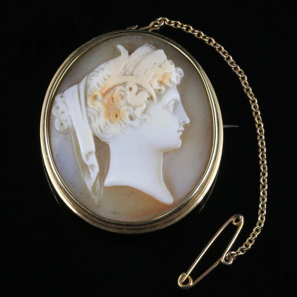 Antique Victorian Cameo Gold Brooch Circa 1860