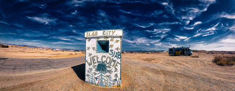 Außergewöhnlicher Wohnort - Eingang Slab City Wüste USA