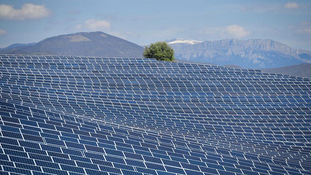 Field of solar panels, producing several thousand megawatts of renewable electricity