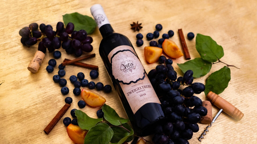 Lahev vína odrůdy Zweigeltrebe z vinařství Vitis Strážnice