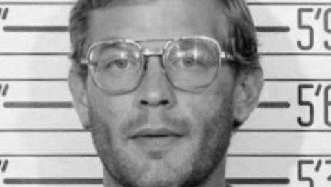 A Common Thread - Understanding Serial Killers - Jeffrey Dahmer