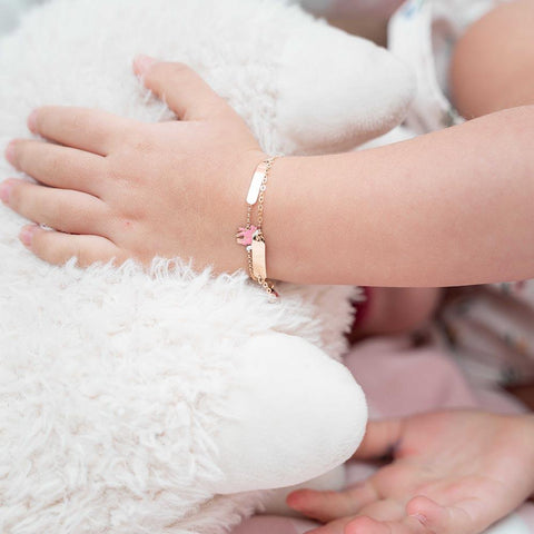 olivia-for-kids-bracelet-arm-baby