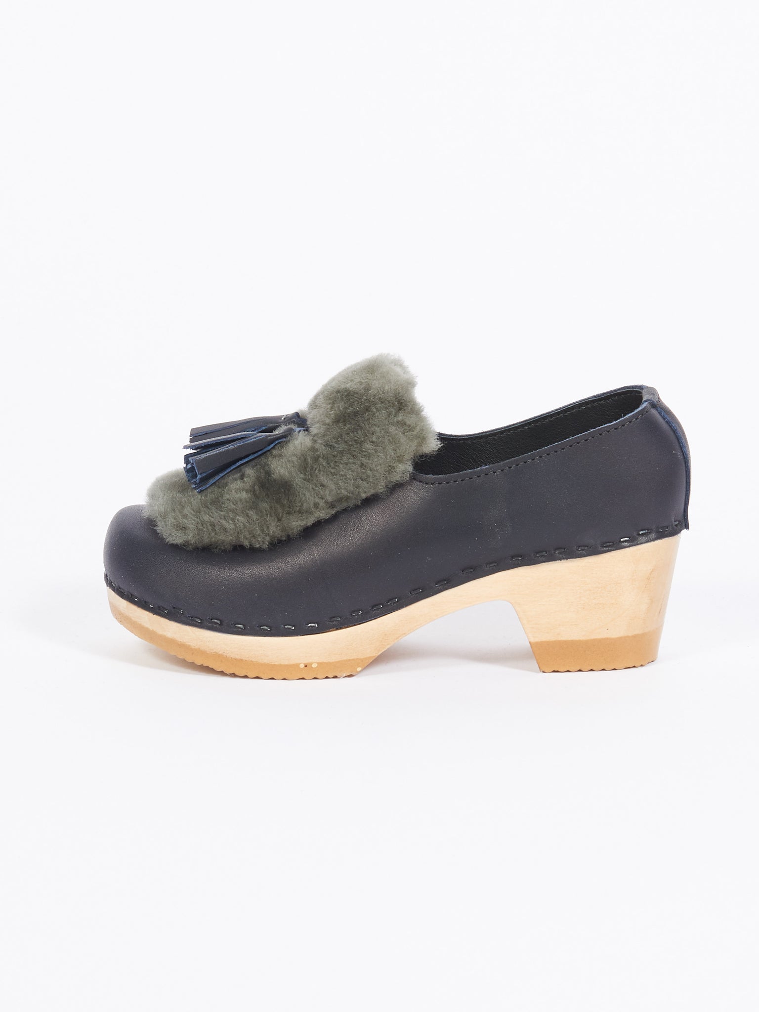 no 6 fur loafer clog