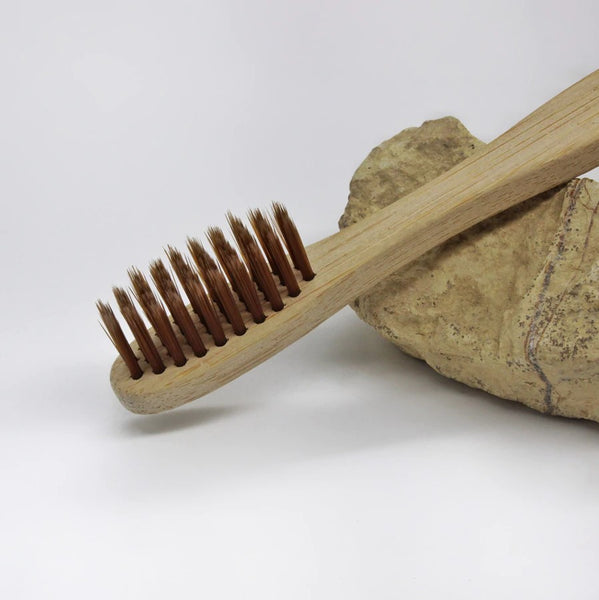 Qué es y cómo se usa la pasta de dientes sólida capillo bambú