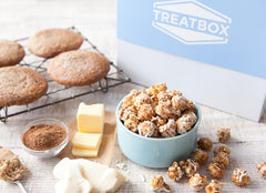 Gingerbread Cookie Popcorn