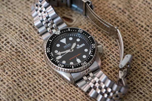 How to Spot a Knockoff or Fake Seiko: Pay Attention to These 9 Things –  namokiMODS