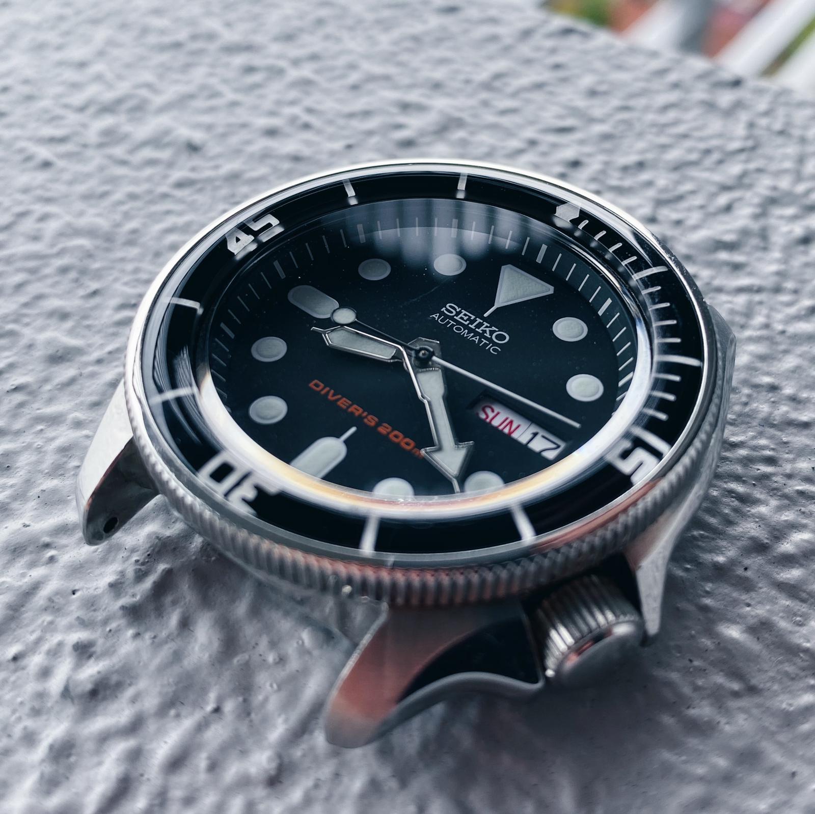 SKX007/SRPD Glass Bezel Insert: Fifty Fathoms Style Black/White – namokiMODS