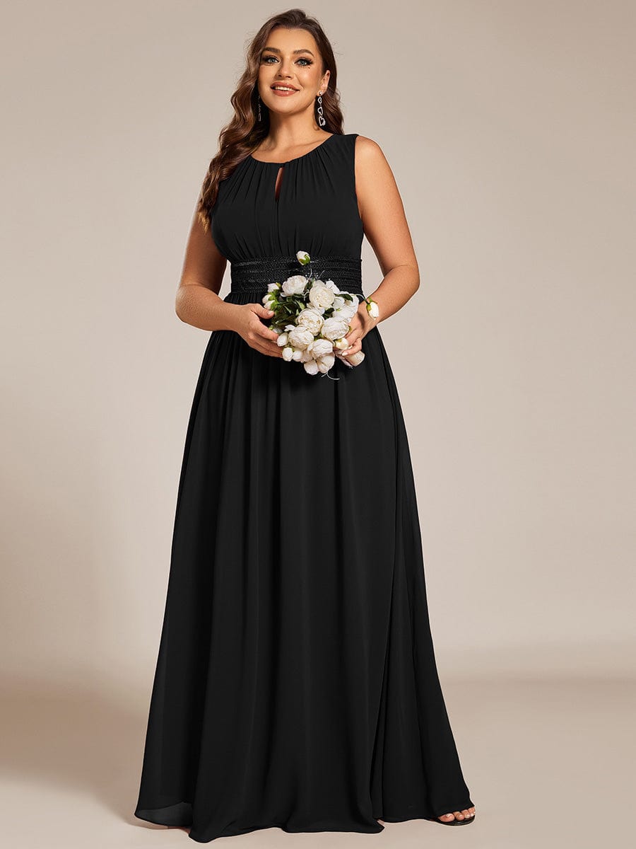 Plus Size A-Line Sleeveless Chiffon Round Neckline Bridesmaid Dress with Pleats