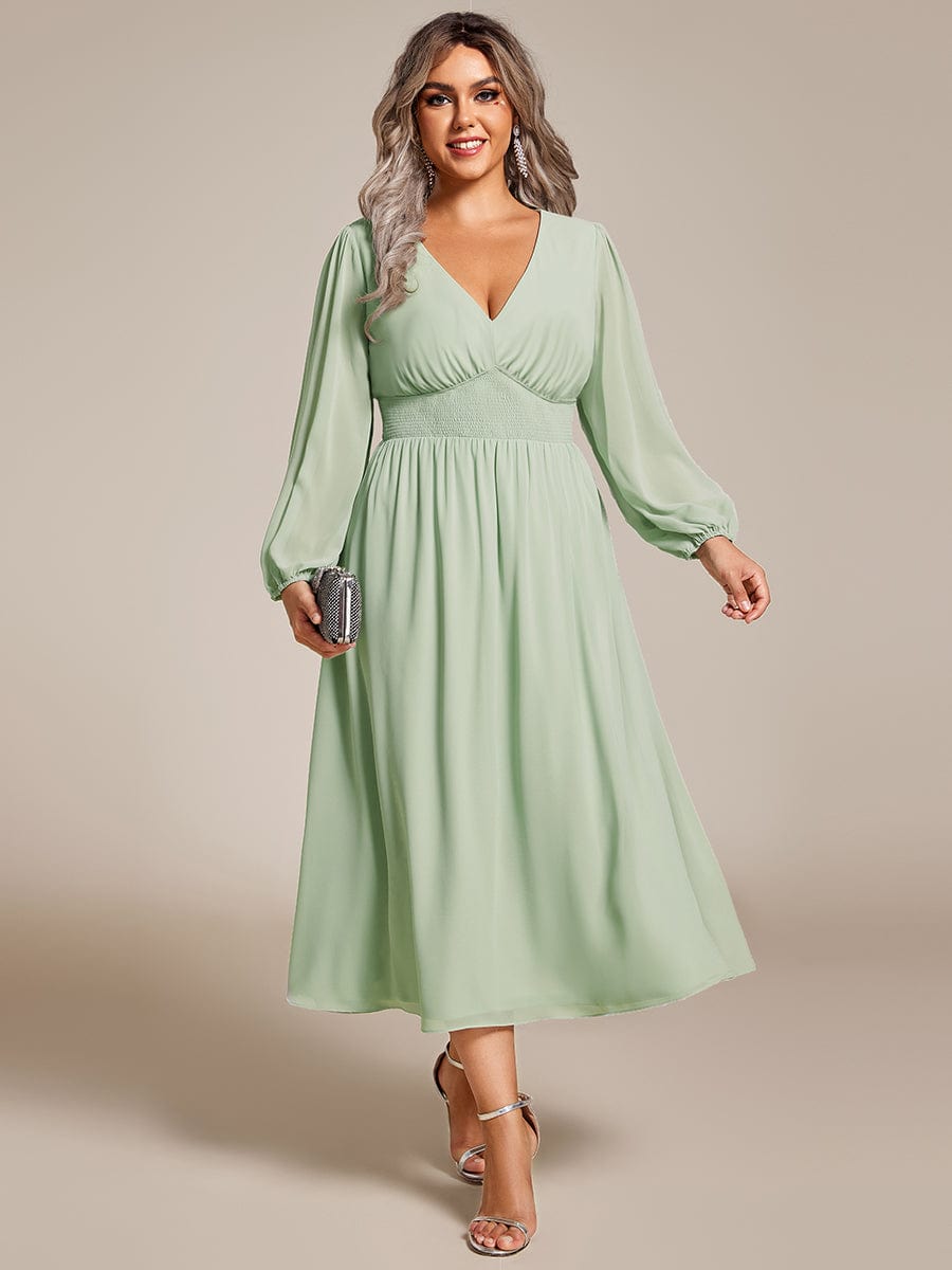 Plus Size Elegant V Neck Long Sleeves Midi Wedding Guest Dress