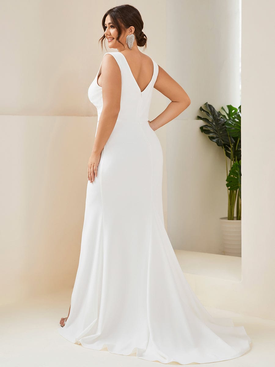 Plus Size Deep V-Neck Sleeveless Wedding Dress