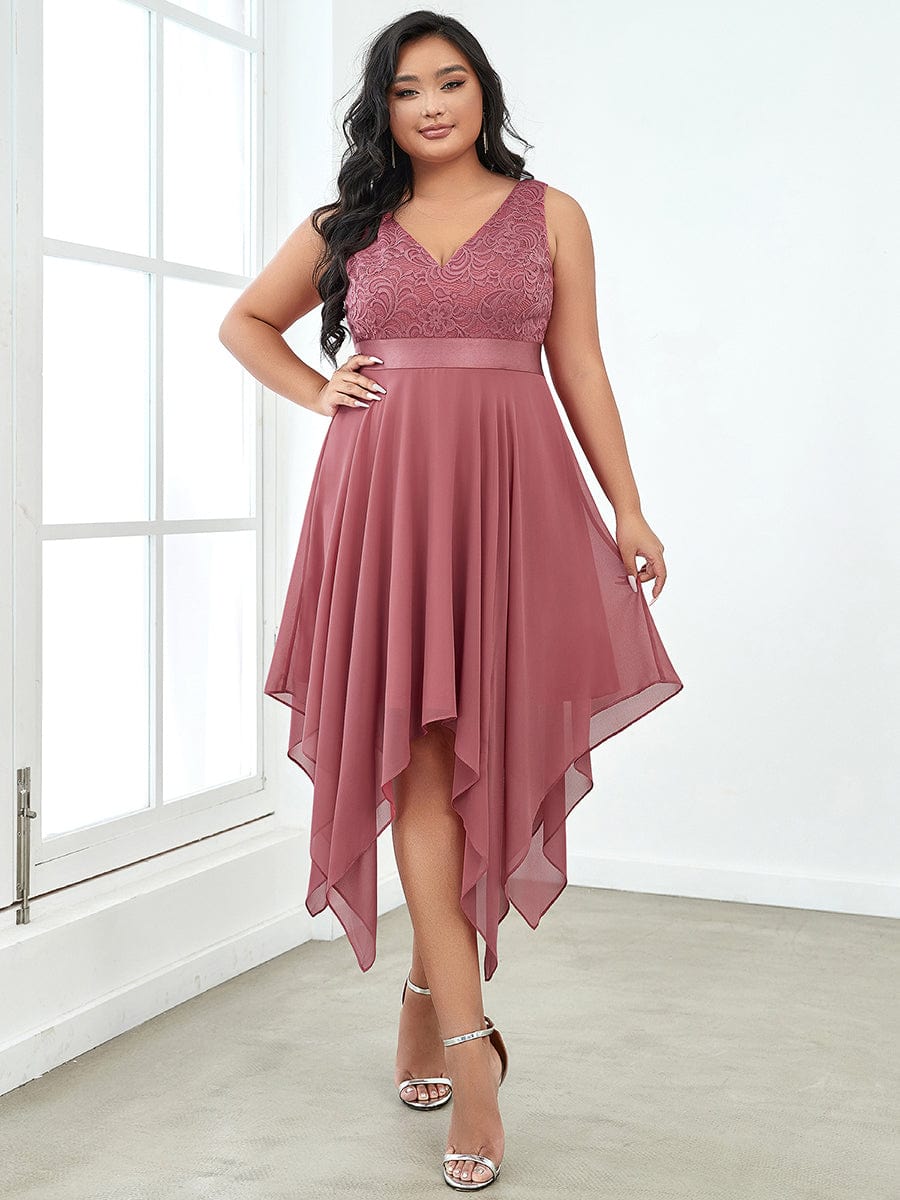 Plus Size Stunning V Neck Lace & Chiffon Prom Dress for Women