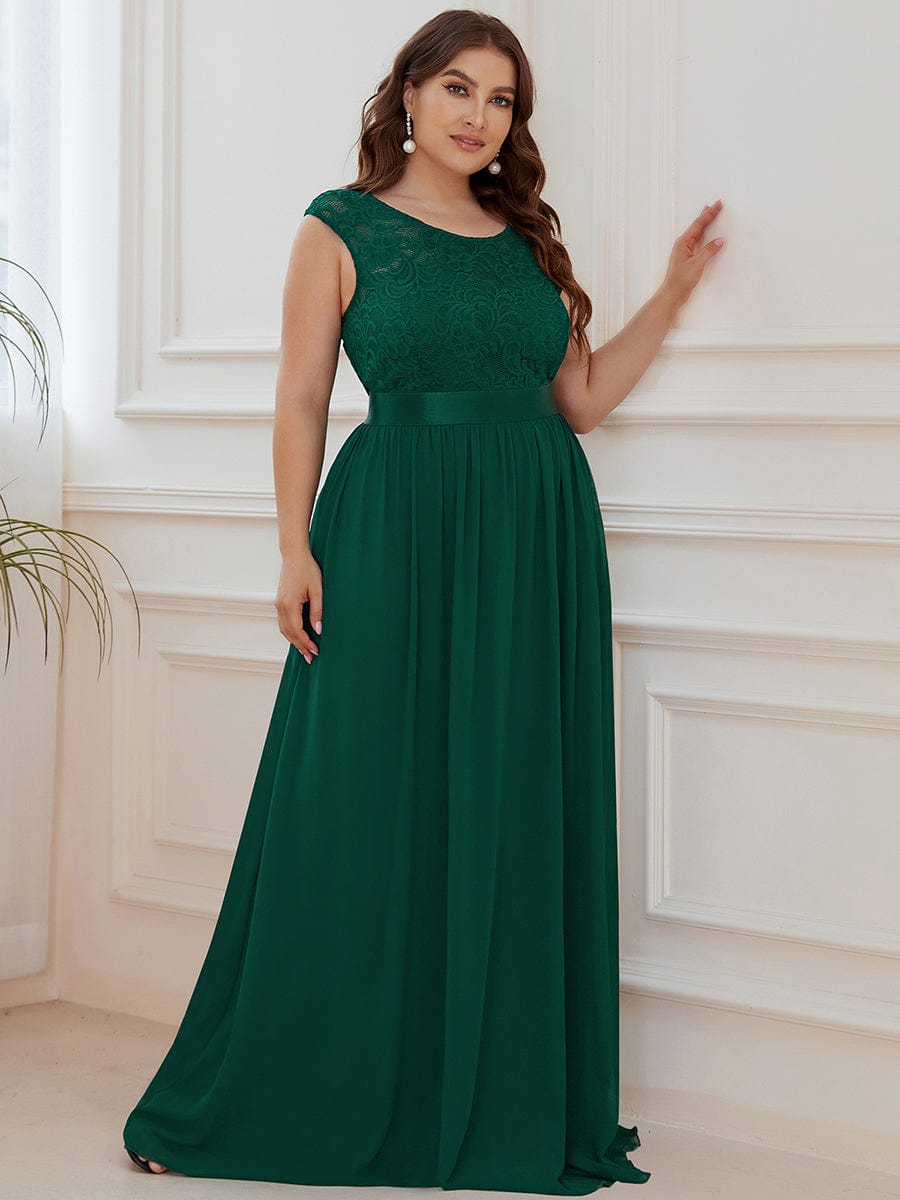 Plus Size Classic Round Neck V Back A-Line Chiffon Bridesmaid Dresses with Lace