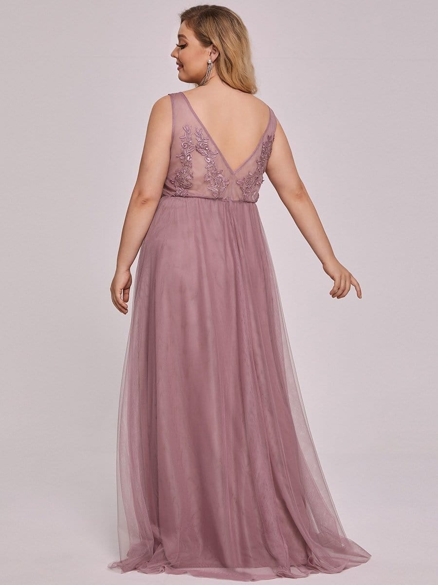 Plus Size Elegant Sleeveless Applique Flowy Tulle Evening Dress