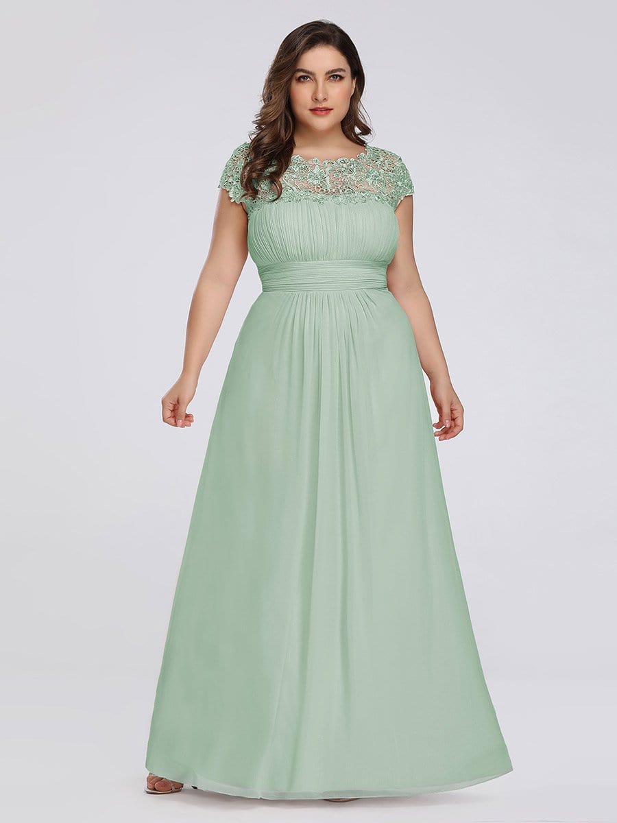 Plus Size Lace Cap Sleeve Elegant Maxi Bridesmaid Dress