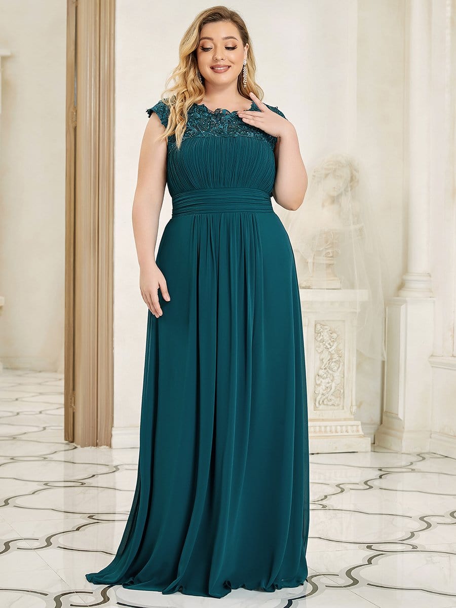 Plus Size Elegant Lace Short Sleeves Long Bridesmaid Dress