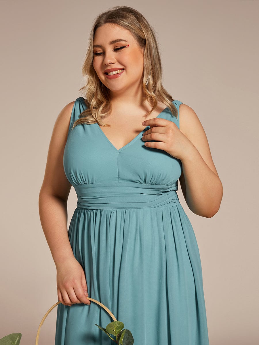 Plus Size Sleeveless V-Neck Chiffon Maxi Bridesmaid Dress