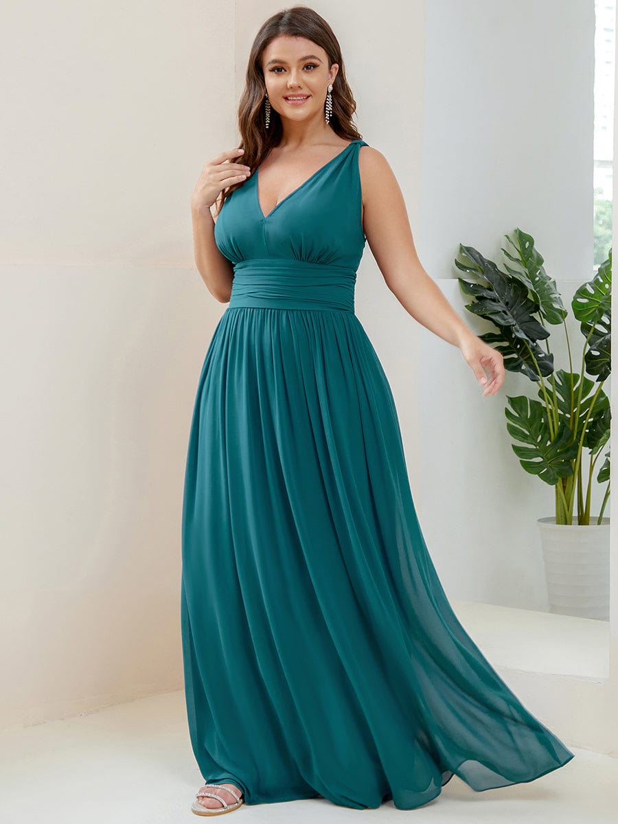 Plus Size Sleeveless V-Neck Chiffon Maxi Bridesmaid Dress