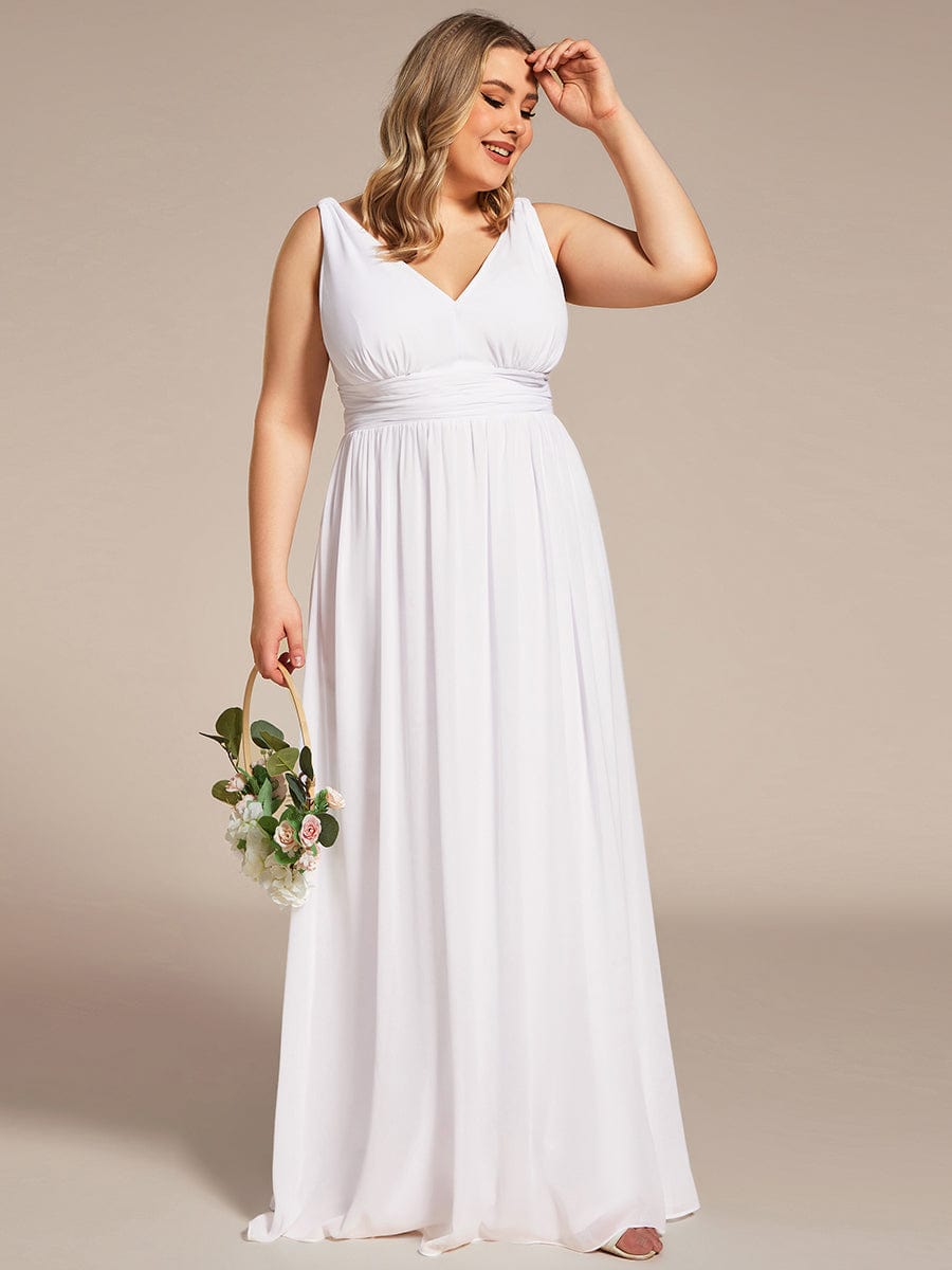 Plus Size Sleeveless V-Neck Chiffon Maxi Bridesmaid Dress