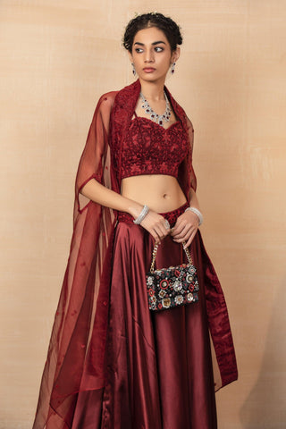 Indian Outfits for Wedding Guest 5