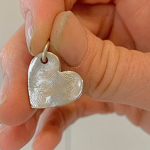 fingerprint jewellery memorial, fingerprint jewellery, bereavement jewellery 