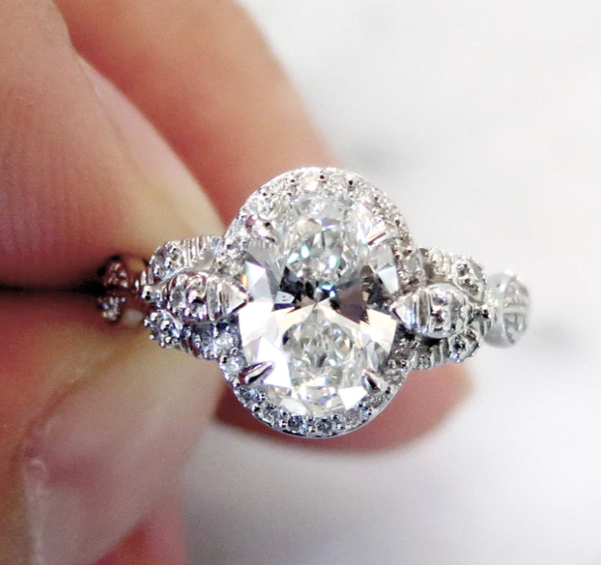 How to Design the Perfect Diamond Halo Engagement Ring – Unique ...