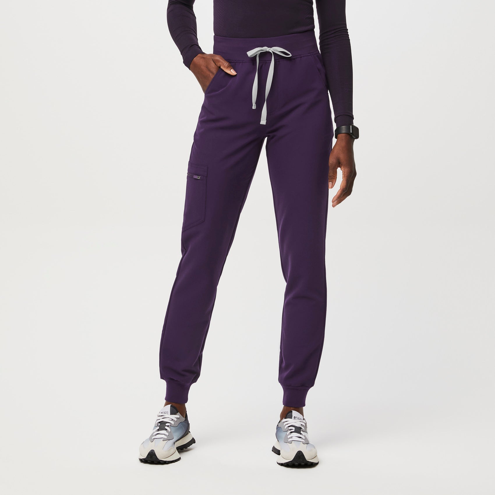 Women's High Waisted Zamora Jogger Scrub Pants™ - Purple Jam · FIGS