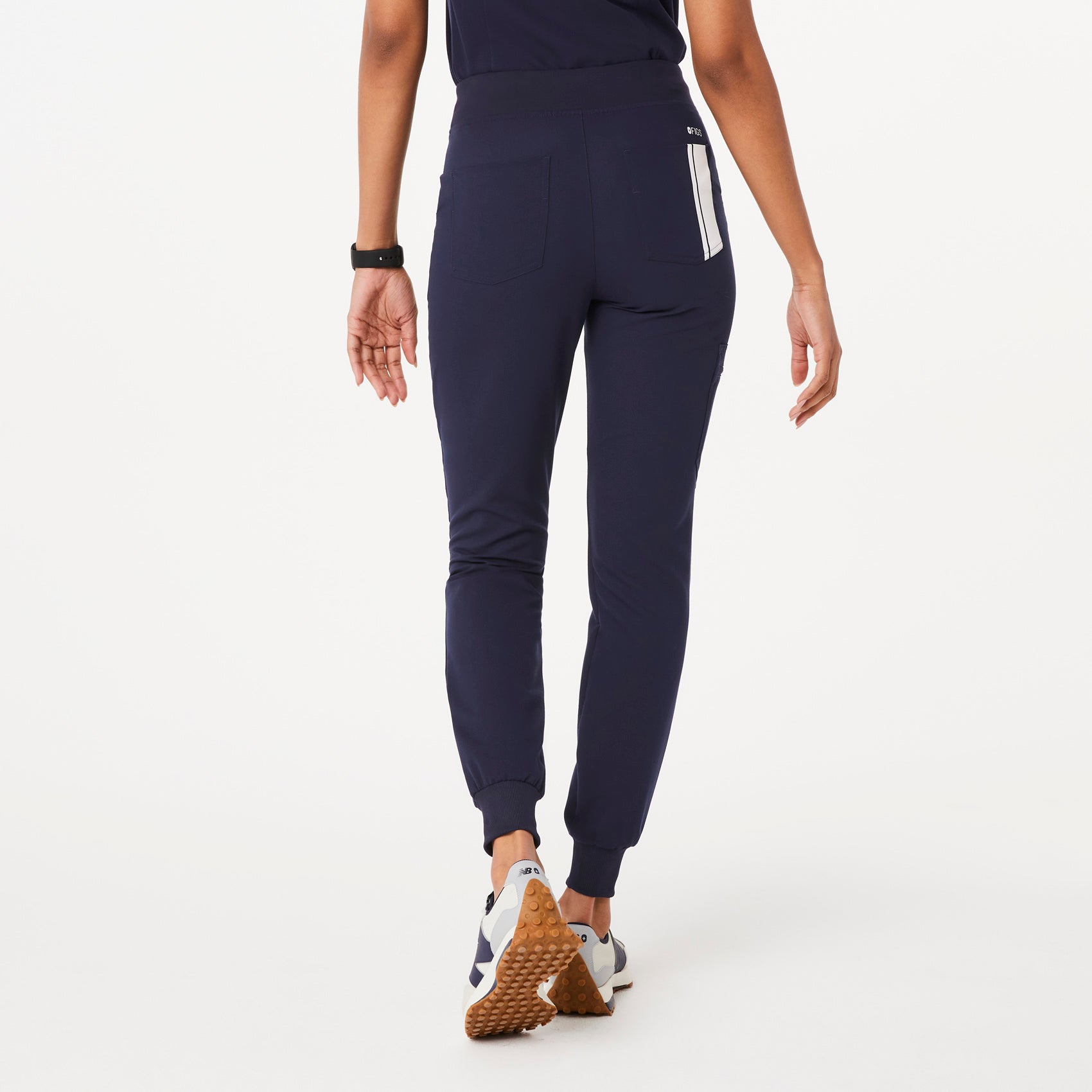 Women's High Waisted Zamora Jogger Scrub Pants™ - Racing Navy · FIGS