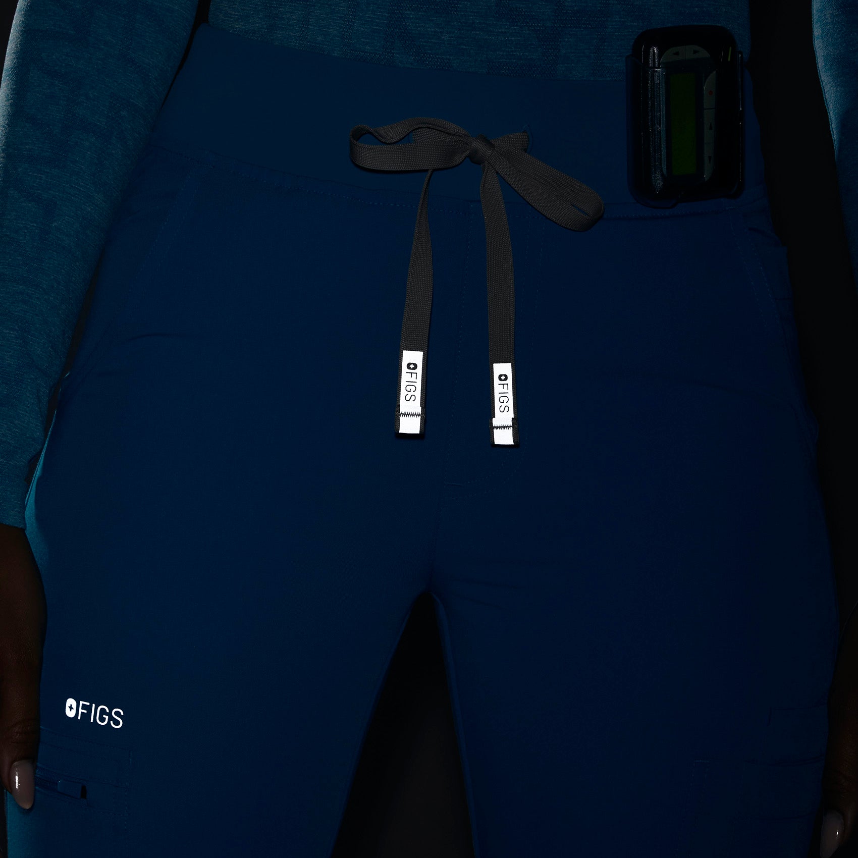 Women's Zamora Jogger Scrub Pants™ - Extreme Blue · FIGS