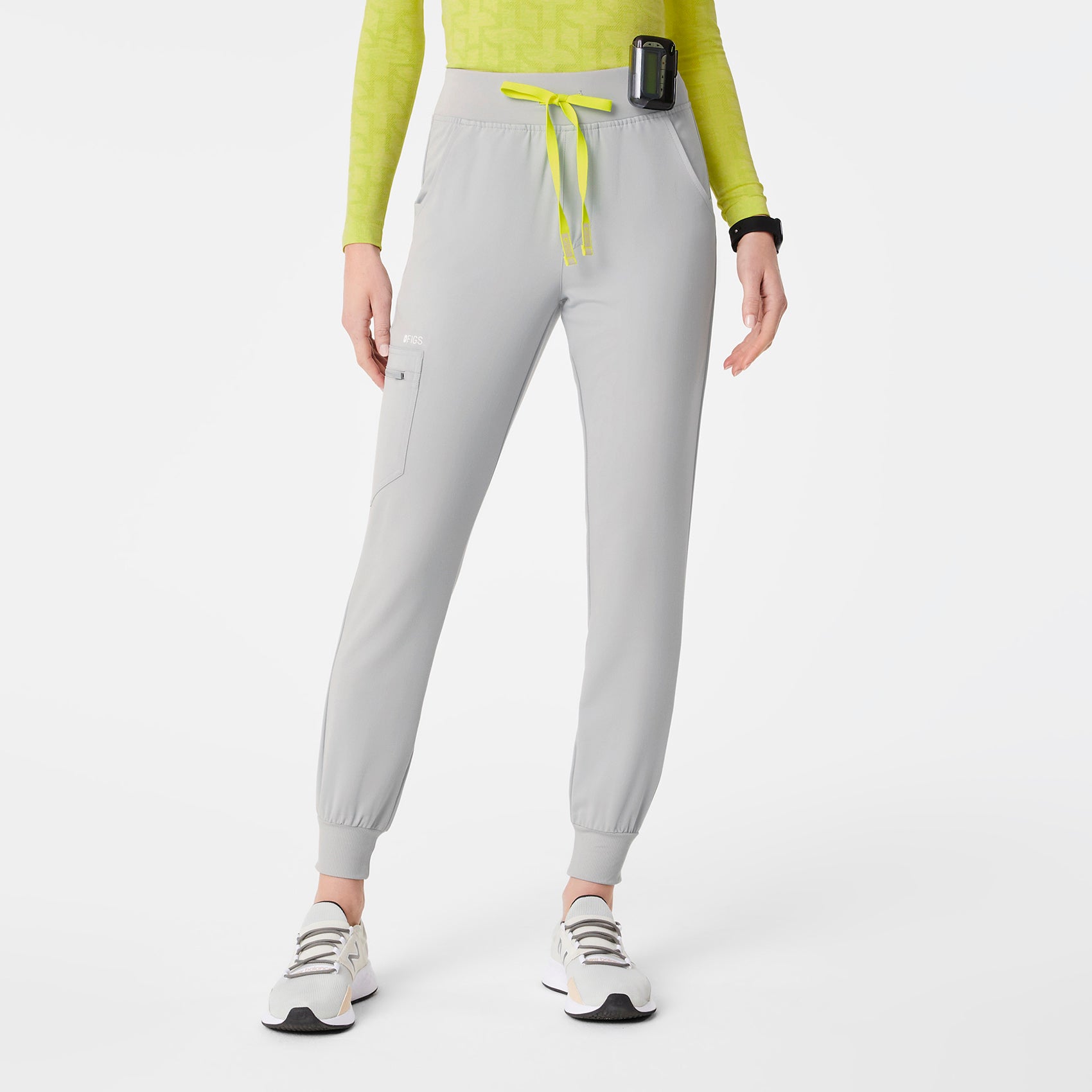 Women's Off-Shift Racing Jogger Sweatpant™ - Racing Black · FIGS