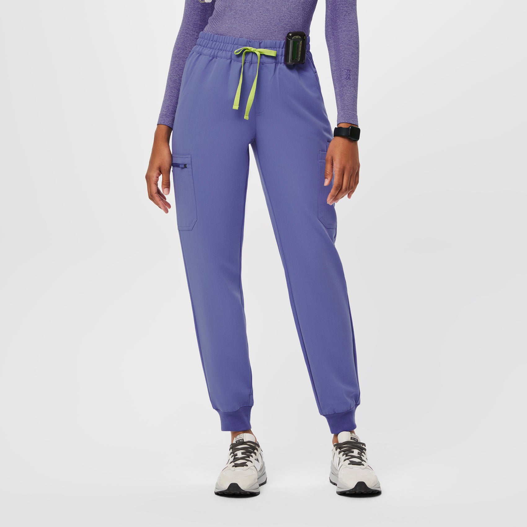 Women’s Uman Relaxed Jogger Scrub Pants - Blueberry · FIGS