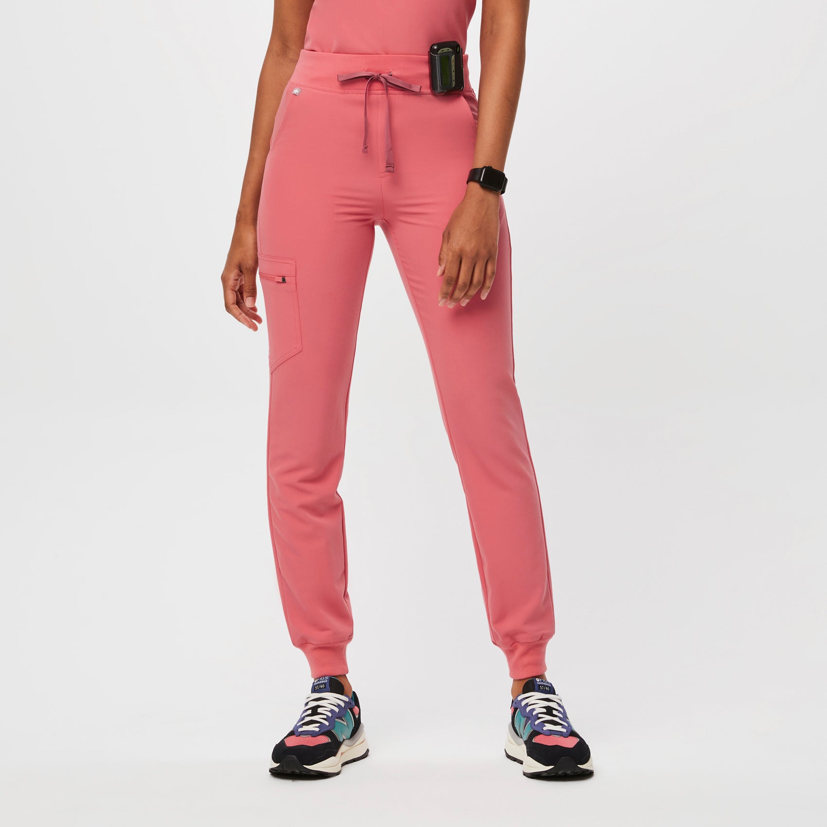 Women's High Waisted Zamora Jogger Scrub Pants™ - Auburn · FIGS