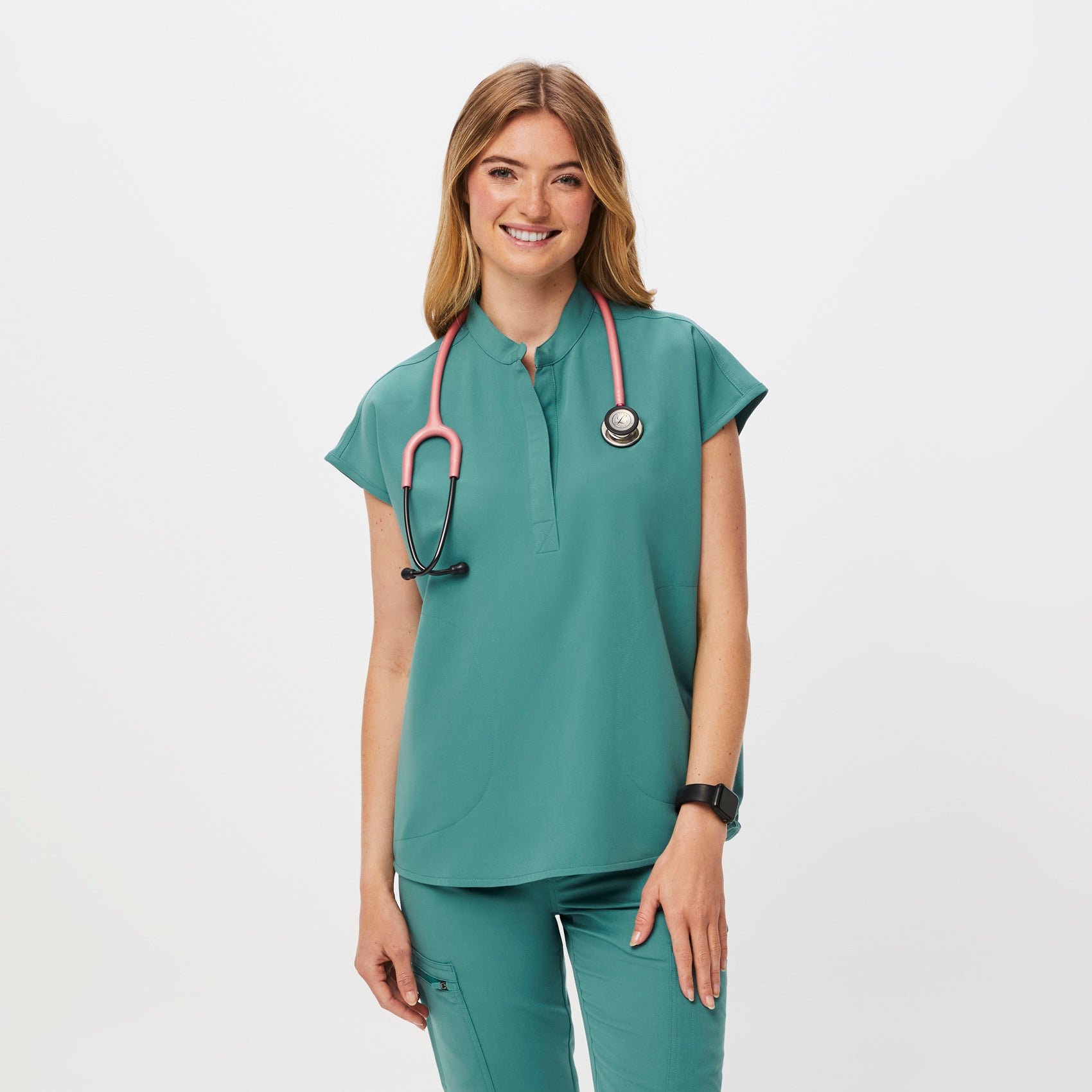 Women's Rafaela FREEx Oversized Scrub Top™ · FIGS