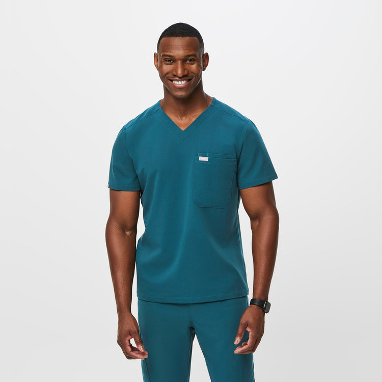 Men's Caribbean Blue Scrubs · FIGS