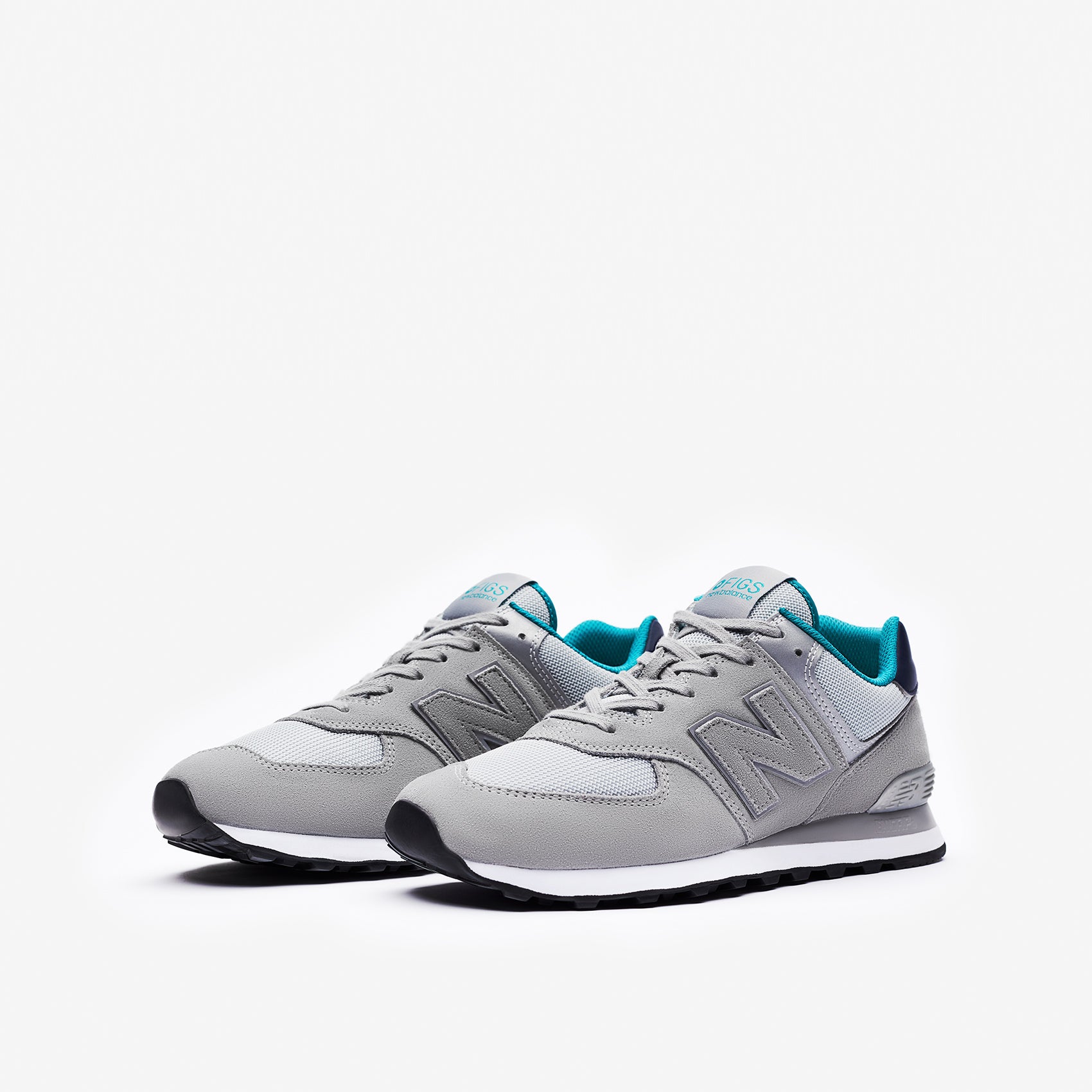 | New Balance 574 - Men's Shoes - Grey